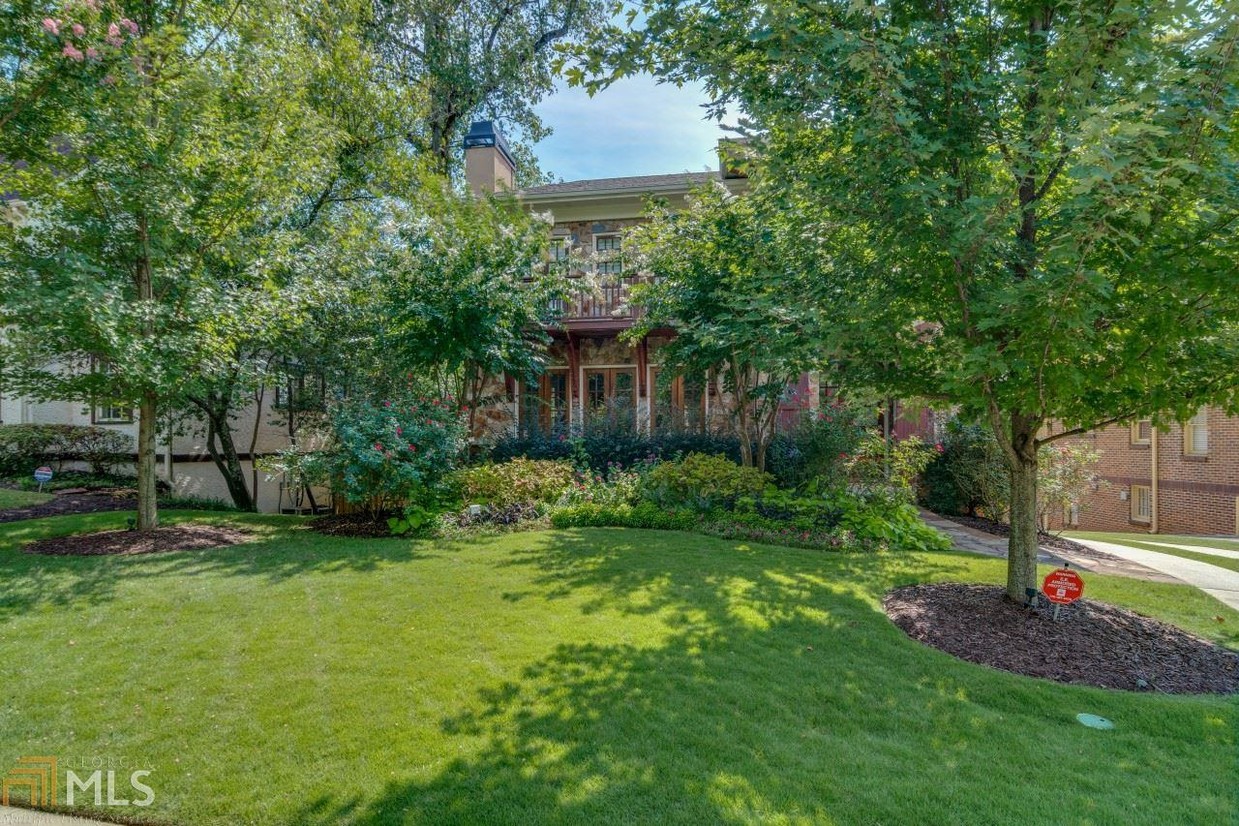 Foto principal - 1578 N Morningside Dr NE