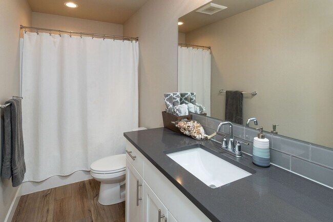 Foto del edificio - CHECK OUT THIS BEAUTIFUL HOME IN SUNRISE M...