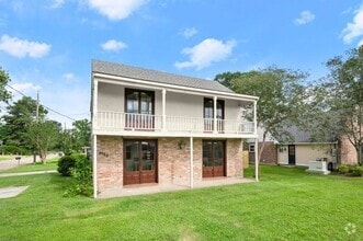 Building Photo - 2662 Brentwood Dr