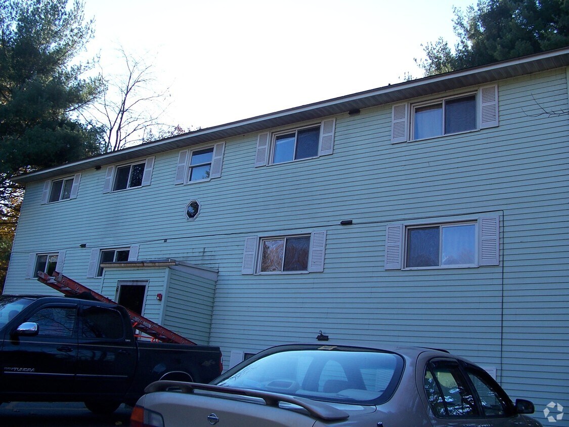 9 Beacon St Apartments in Leominster, MA