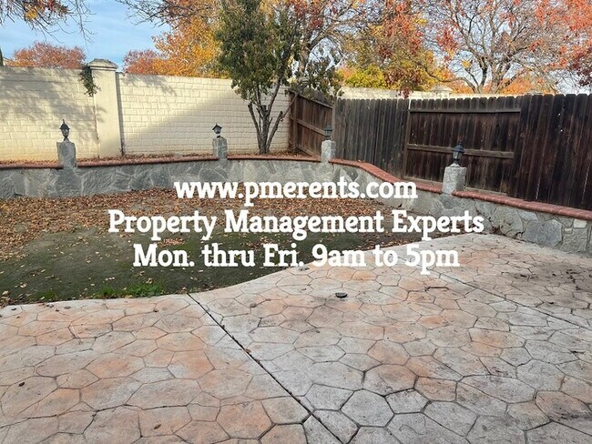 Building Photo - 2733 Sunflower Cir