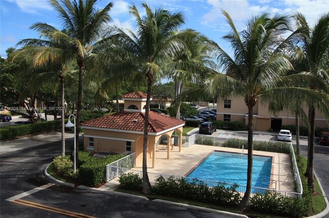 Foto del edificio - 619 E Sheridan St