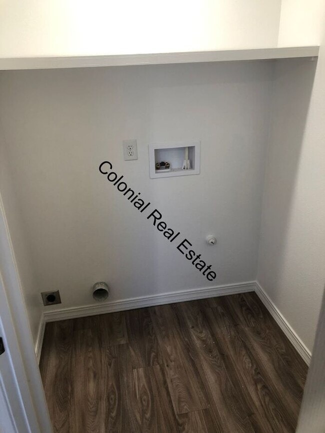 Foto del edificio - Modern 2 bedroom 2 bathroom apartment with...