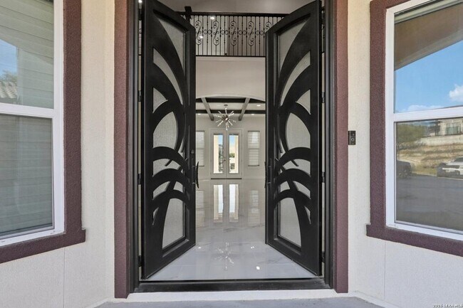 Foto del edificio - 10014 Ivory Canyon