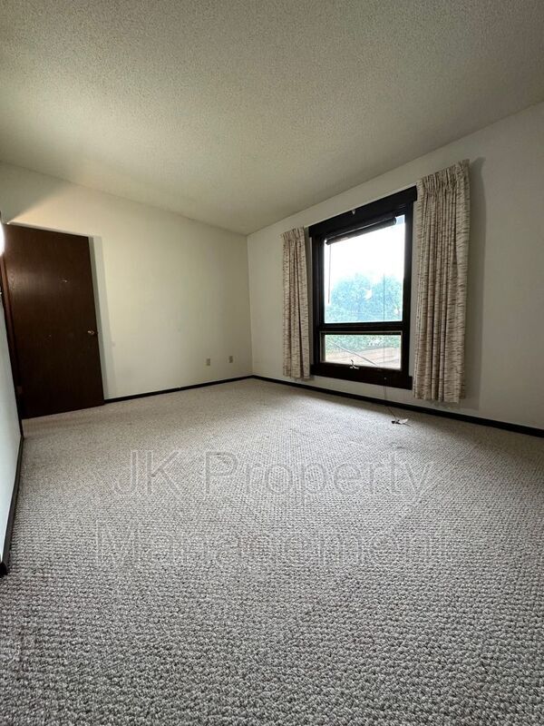 Foto del edificio - 3208 11th Ave S