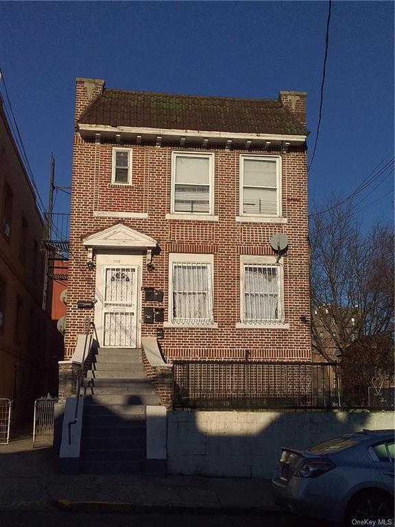 Foto principal - 773 E 231st St