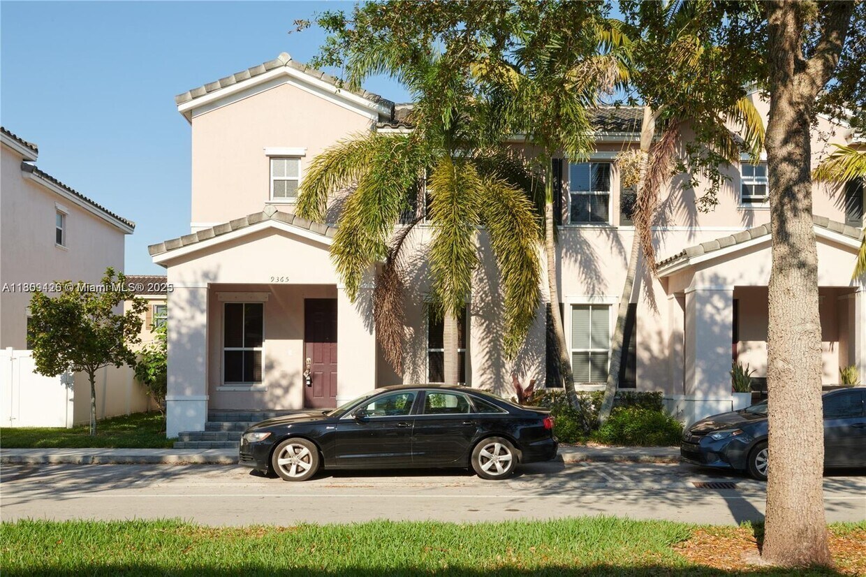 Foto principal - 9365 SW 171st Ct