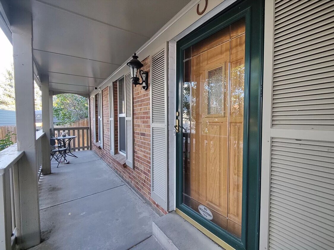 Photo - 16456 E Kentucky Ave (Aurora, CO)