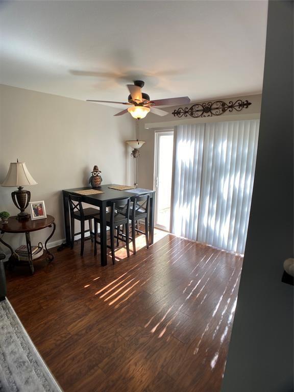 Foto del edificio - 12343 Glenview Dr