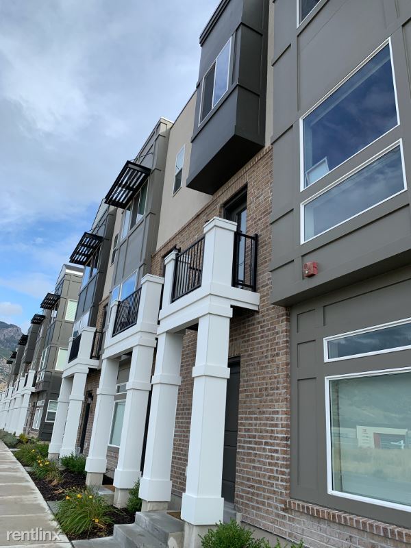 Foto principal - 1174 W Clark Ln