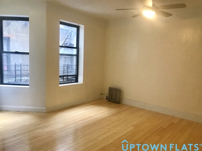 Foto del edificio - 2121 Foster Ave