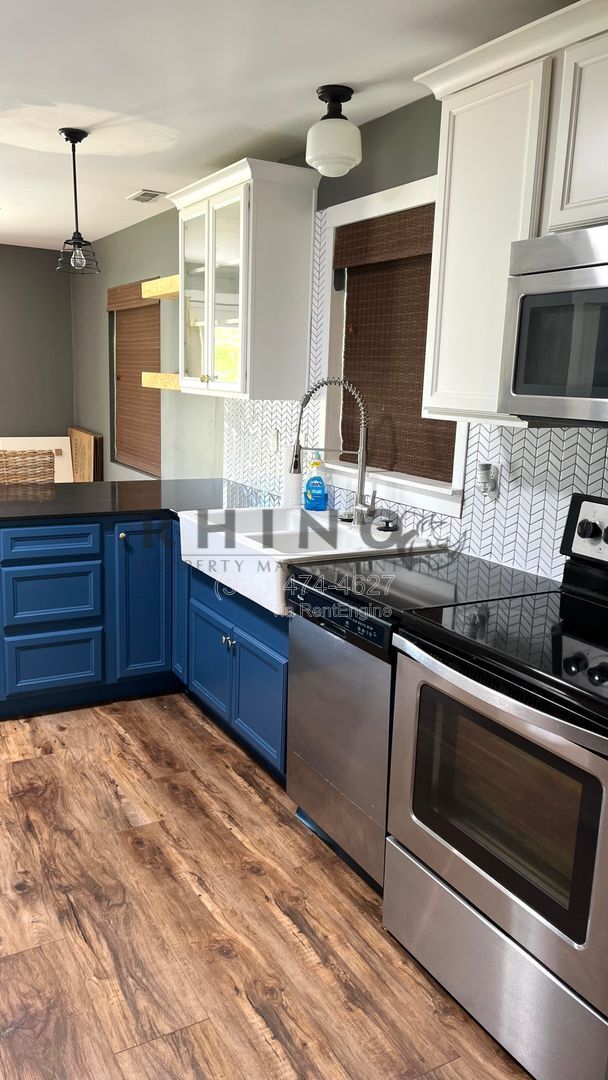 Photo - 578 Dexter St W Apartment