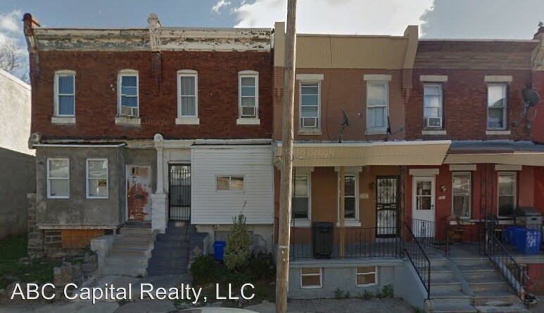 Primary Photo - 135 N Hobart St