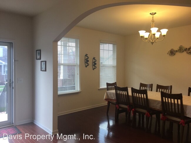 Building Photo - 3 br, 2.5 bath House - 1672 Stonewater Dr