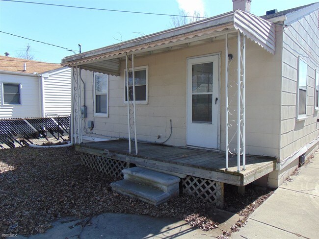 Building Photo - 2 br, 1 bath House - 7233 Theut Ave