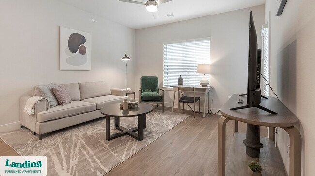 Foto del edificio - 3501 N Austin St