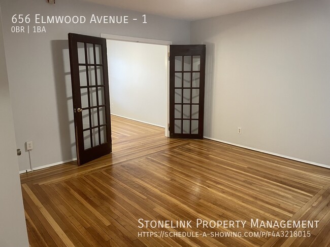 Building Photo - 656 Elmwood Ave