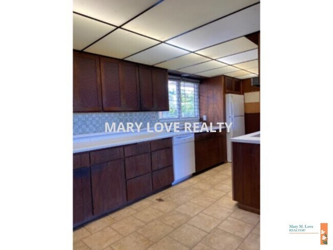 Foto del edificio - 2 BEDROOM 2 BATH HOME LOCATED IN ALOHA KON...