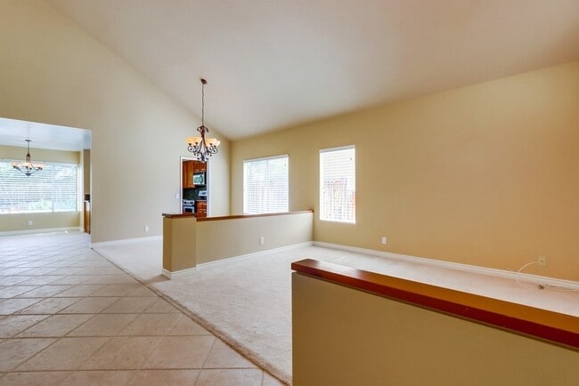 Building Photo - Lovely Home | Prime Westpark Location