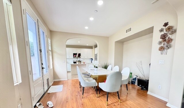 Comedor - 3180 W Anacapa Way