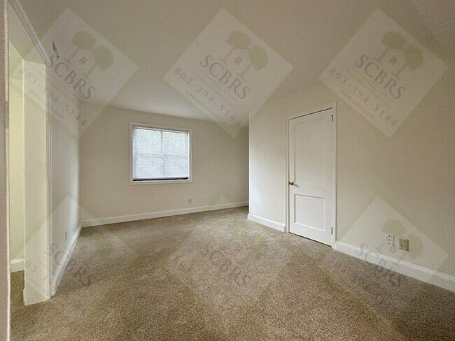 Building Photo - Hampton Hills 2 Bedroom, 1 Bath Condo