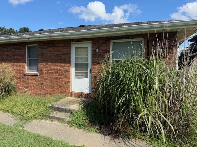 Foto principal - 601 Rizek Dr
