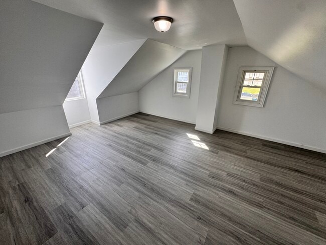 Building Photo - 1716 N 6th St