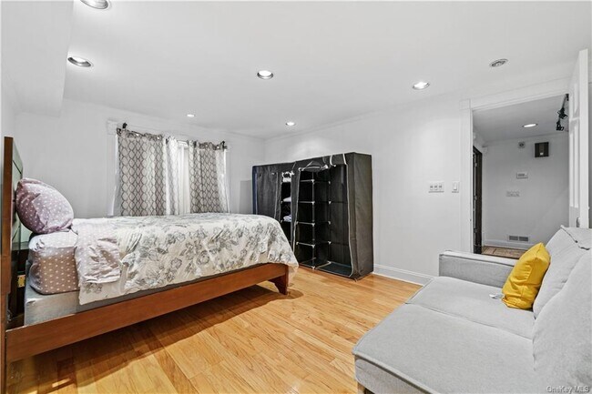 Foto del edificio - 254 Fort Hill Rd