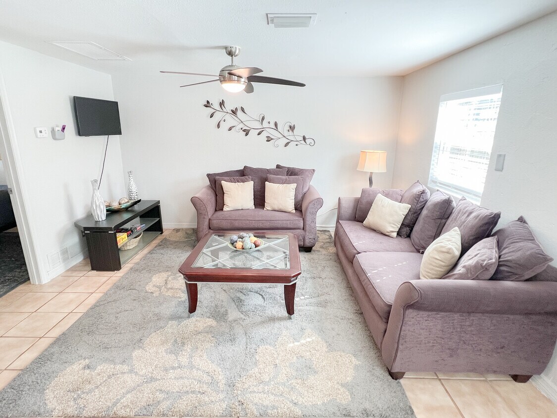 Foto principal - 1740 19TH Ave S