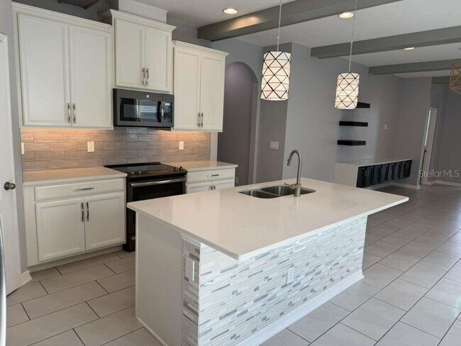 Foto del edificio - 1301 Clear Brook Pl