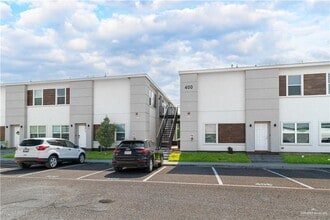 Building Photo - 901 E Yuma Ave