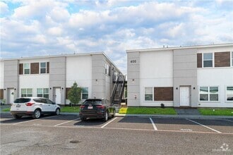 Building Photo - 901 E Yuma Ave
