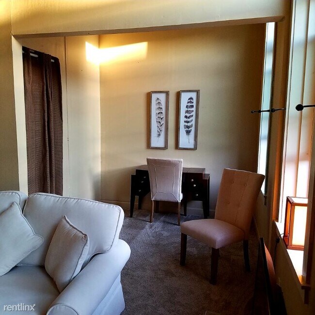 Foto del edificio - 1 br, 1 bath Condo - 329 Main St