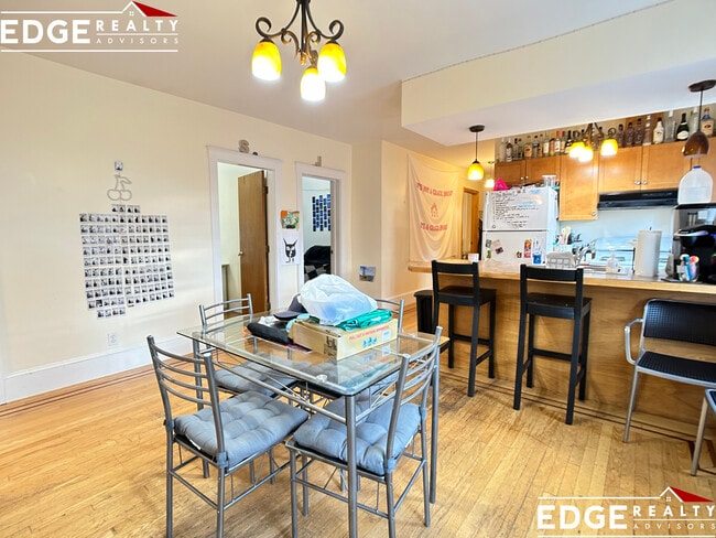 Photo - 28R Cherry St Apartment