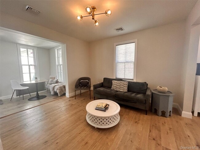 Building Photo - 549 Piermont Ave