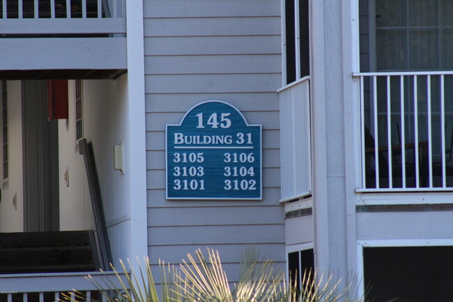 Building Photo - 145 Royal Poste Rd