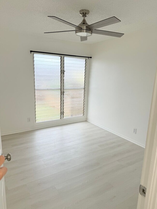 Foto del edificio - 1219-1219 Kuokoa St