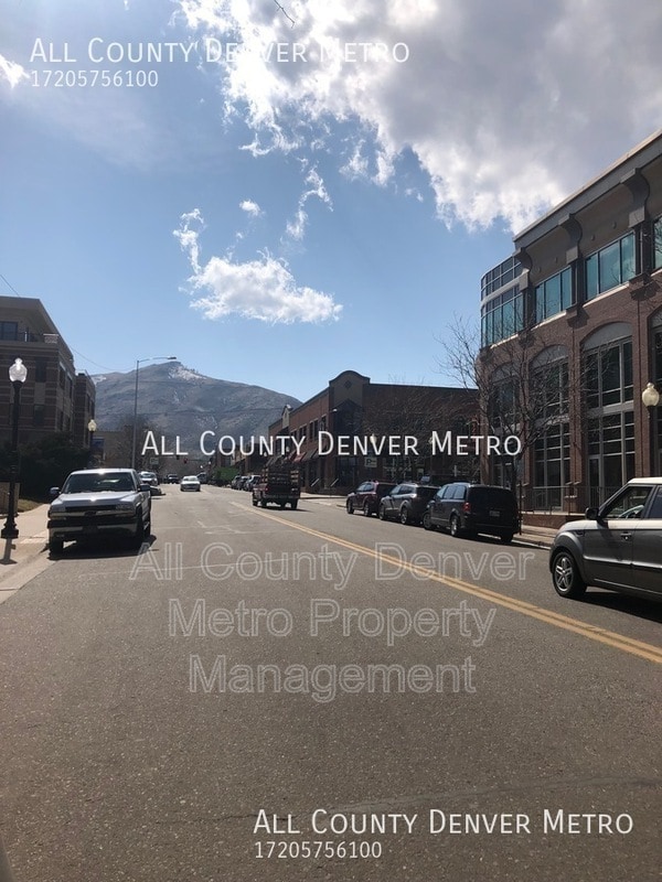 Building Photo - 620 11th St