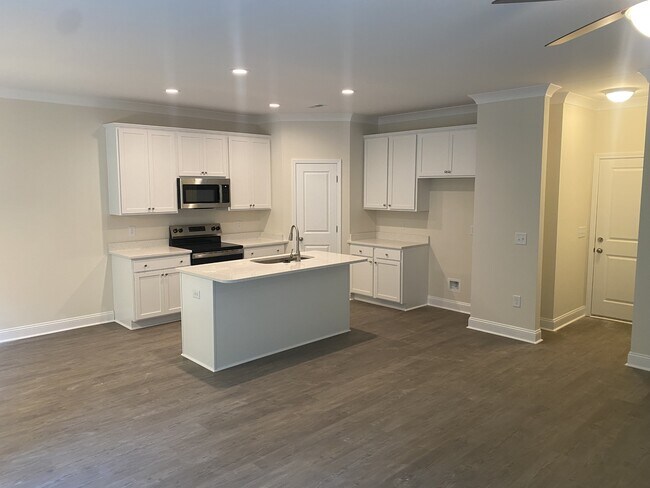 Building Photo - 3284 Spiral Ln