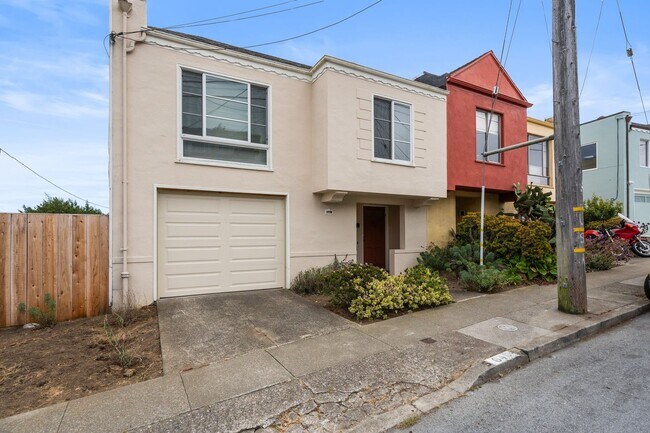 Foto del edificio - Bright and Spacious Miraloma Home - Update...