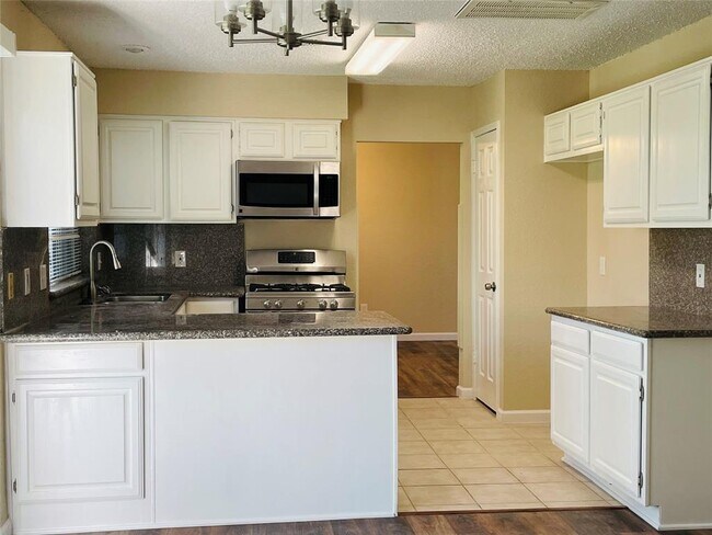 Building Photo - 4534 Texas Trail