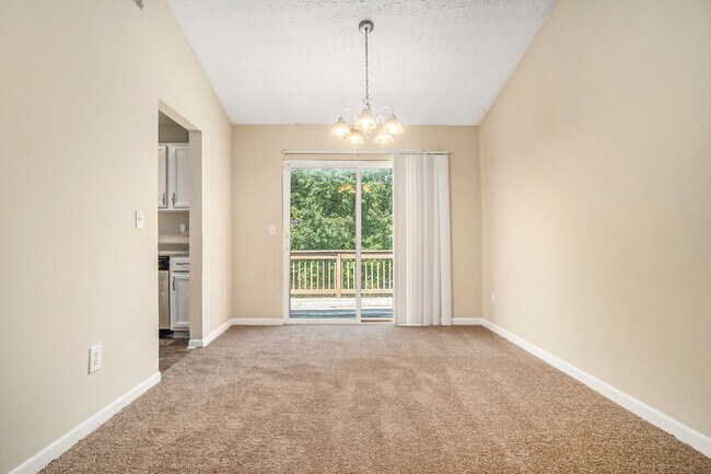 Foto del edificio - 3 bdrm, 2 bath in Decatur