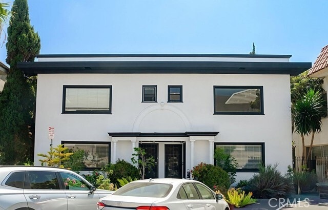Building Photo - 10 Esperanza Ave