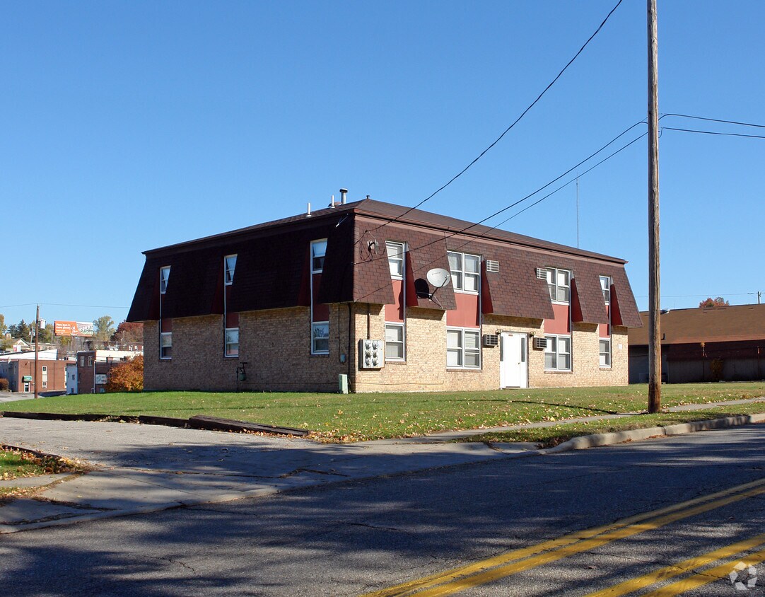 Primary Photo - 30 Shields Rd