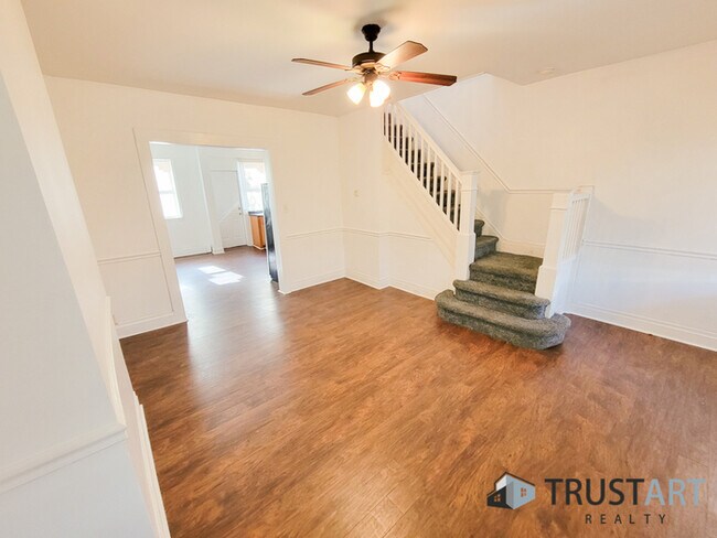 Foto del edificio - 3 Bedroom House in Belfield
