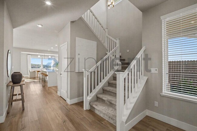 Foto del edificio - 1579 Seneca Cir