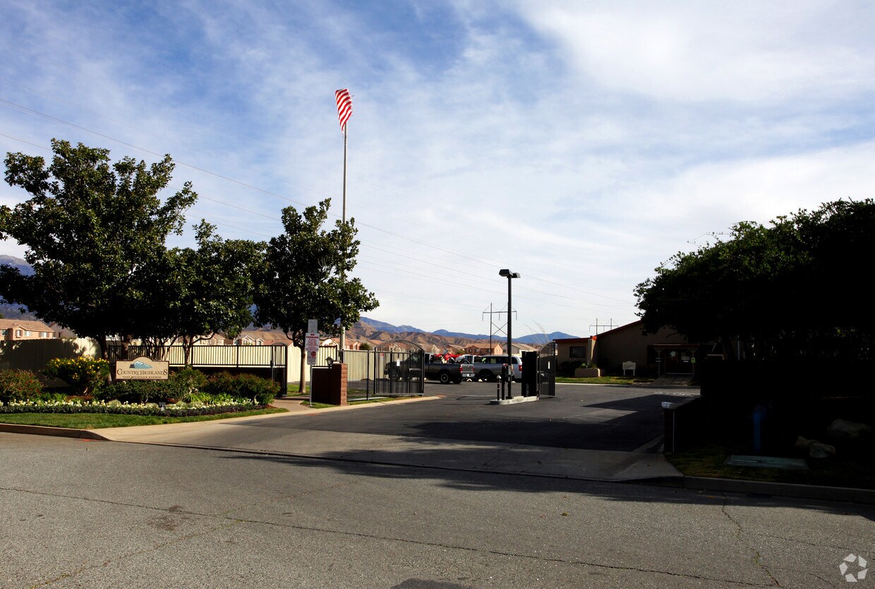 Country Highlands MHC Apartments in Beaumont, CA