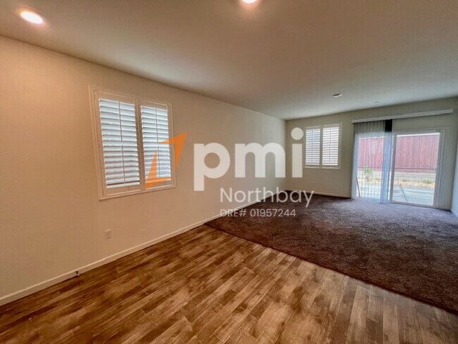 Building Photo - 1476 Descanso Ln