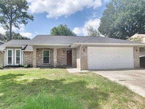 Building Photo - 3407 Saratoga Dr