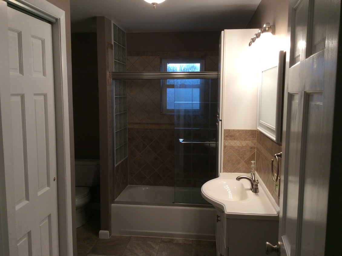 Primary Photo - 322 Gaylord St